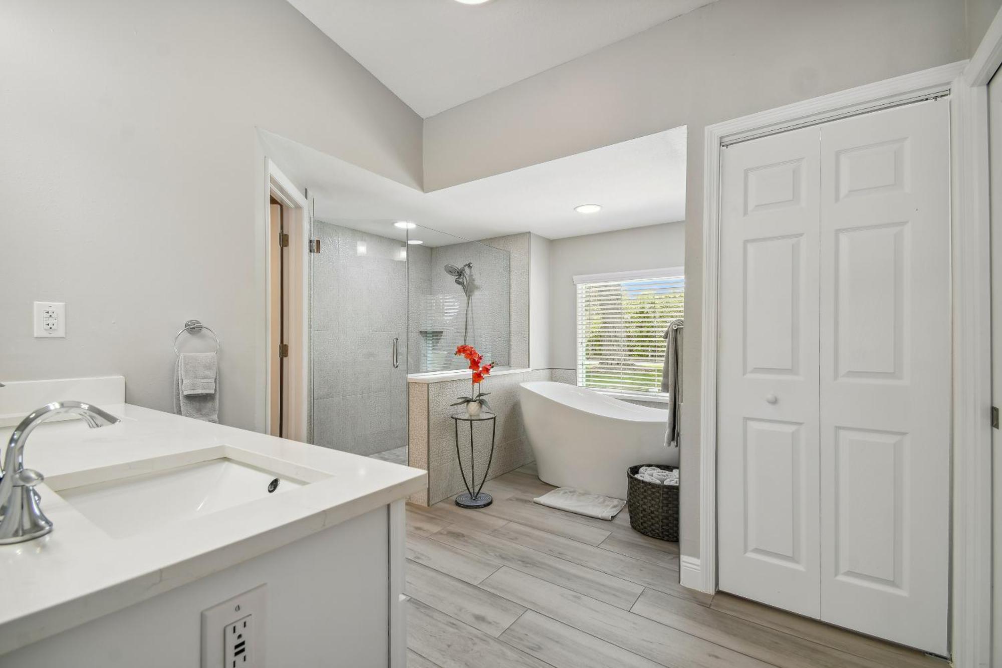 Lake House Westchase Area. Heated Pool Waterfront! Tampa Ngoại thất bức ảnh